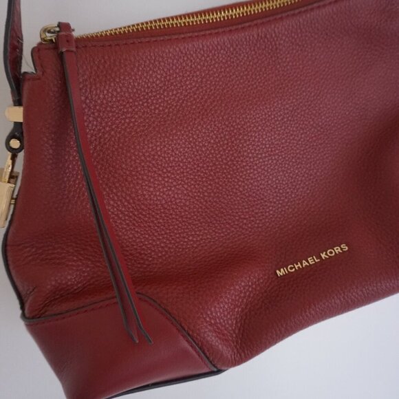 Michael Kors Burgundy Red Crosby Pebbled Leather Zip Closure Shoulder Bag Purse - Picture 5 of 16